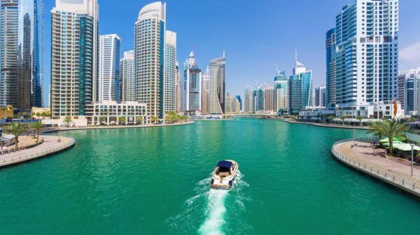 ارتفاع حاد لـ إيجارات المكاتب في دبي وأبوظبي