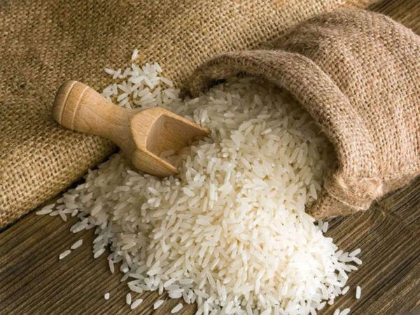 قيود الهند تشعل أسعار الأرز في الأسواق العالمية