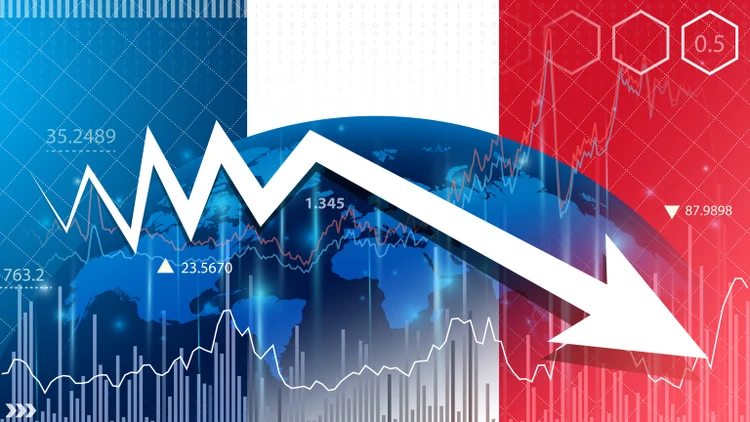 الانهيار المالي في فرنسا يثير الرعب في أوروبا بأكملها