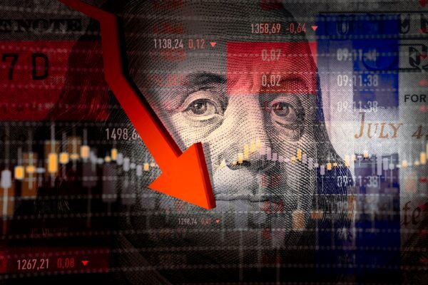 التضخم يكبد الأسهم الأمريكية أول خسارة في 3 سنوات