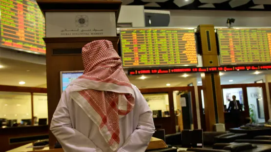 التوترات التجارية تُربك الأسواق الخليجية: خسائر حادة وتباين في الأداء